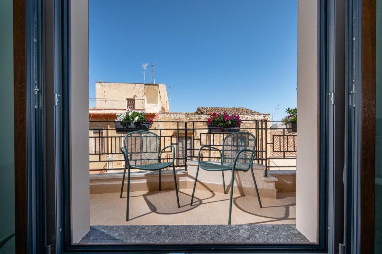Bed 10.5 - Design Suite Castellammare del Golfo Extérieur photo